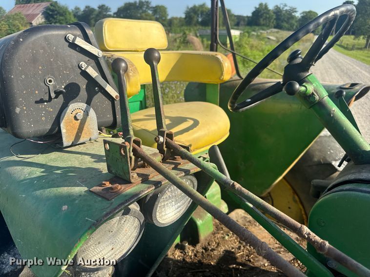 image for item EN4614 1967 John Deere 4020 tractor