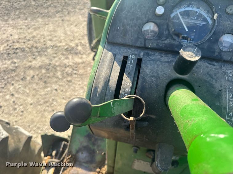 image for item EN4614 1967 John Deere 4020 tractor