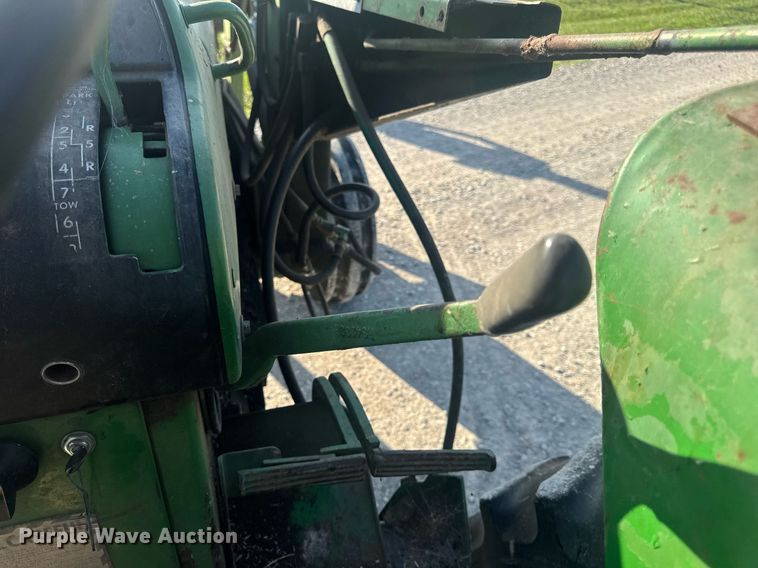 image for item EN4614 1967 John Deere 4020 tractor