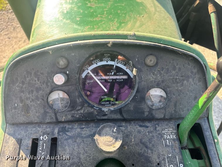 image for item EN4614 1967 John Deere 4020 tractor