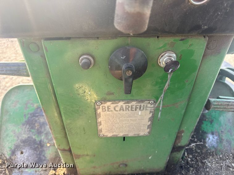 image for item EN4614 1967 John Deere 4020 tractor