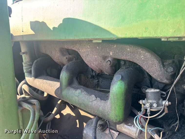 image for item EN4614 1967 John Deere 4020 tractor