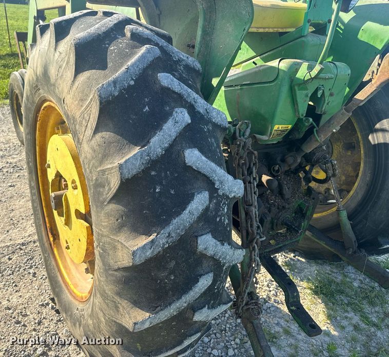 image for item EN4614 1967 John Deere 4020 tractor