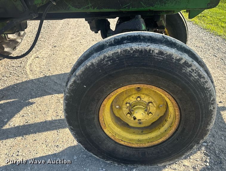 image for item EN4614 1967 John Deere 4020 tractor