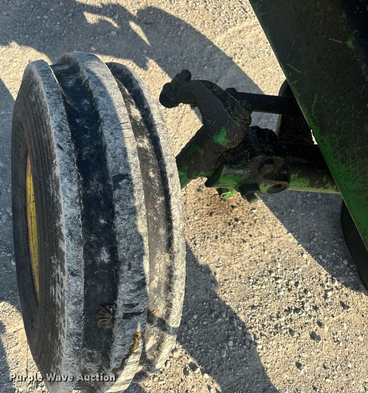 image for item EN4614 1967 John Deere 4020 tractor