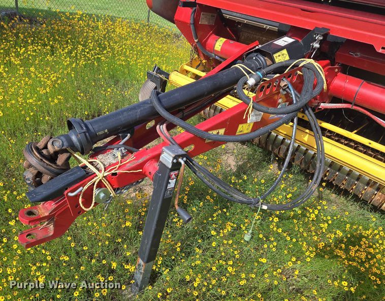 image for item EN8192 2018 New Holland 560RB round baler