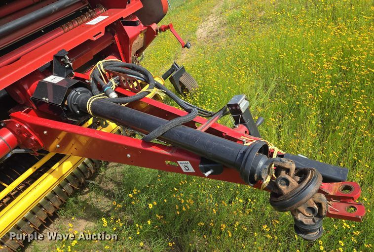 image for item EN8192 2018 New Holland 560RB round baler