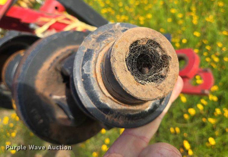 image for item EN8192 2018 New Holland 560RB round baler