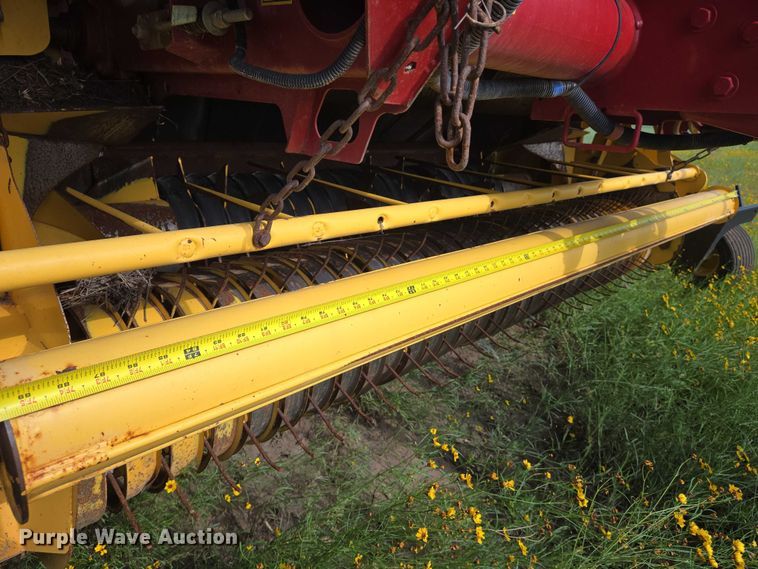 image for item EN8192 2018 New Holland 560RB round baler