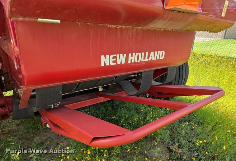 image for item EN8192 2018 New Holland 560RB round baler