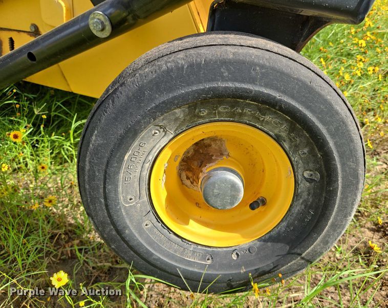 image for item EN8192 2018 New Holland 560RB round baler