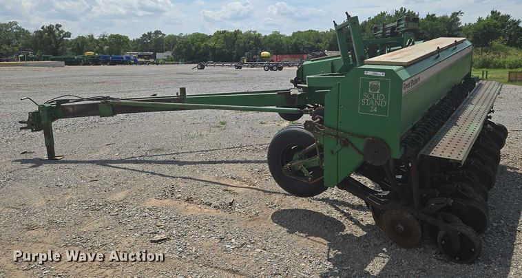 image for item EN8200 Great Plains 2SF24 grain drill