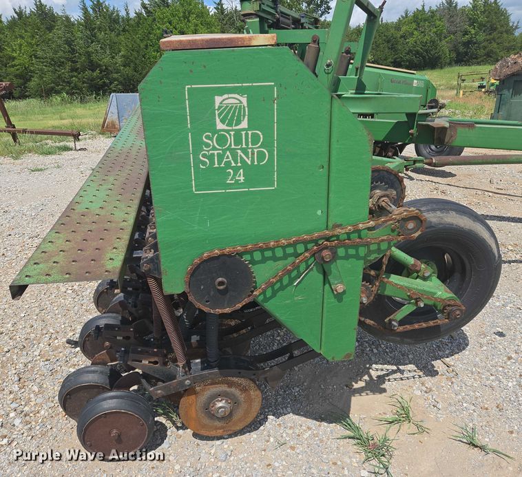 image for item EN8200 Great Plains 2SF24 grain drill
