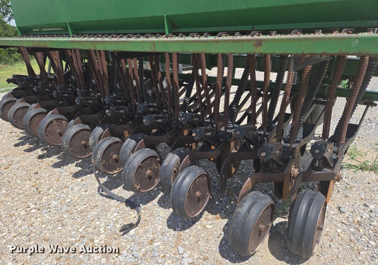 image for item EN8200 Great Plains 2SF24 grain drill