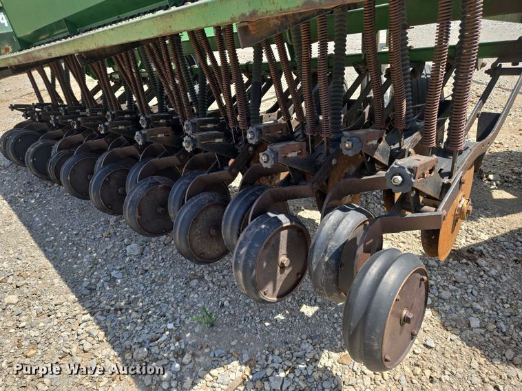 image for item EN8200 Great Plains 2SF24 grain drill