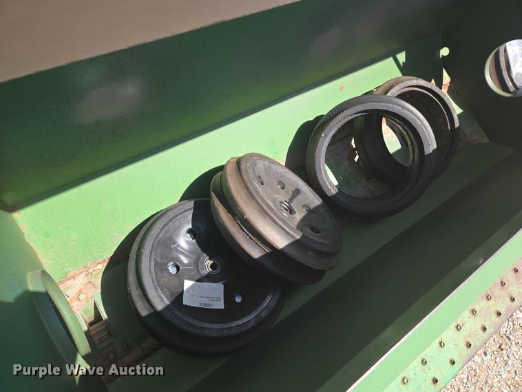 image for item EN8200 Great Plains 2SF24 grain drill