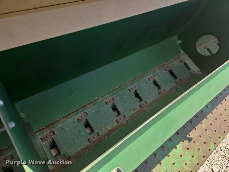 image for item EN8200 Great Plains 2SF24 grain drill