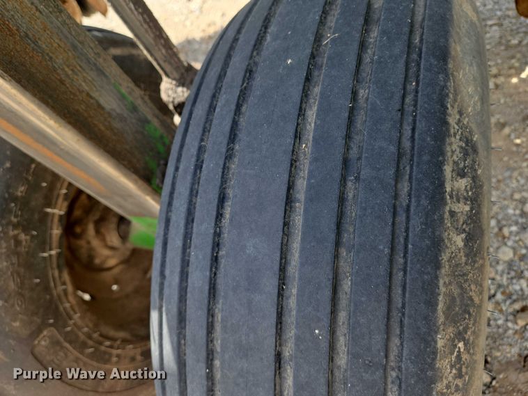 image for item EN8200 Great Plains 2SF24 grain drill