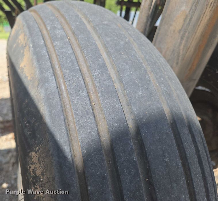 image for item EN8200 Great Plains 2SF24 grain drill