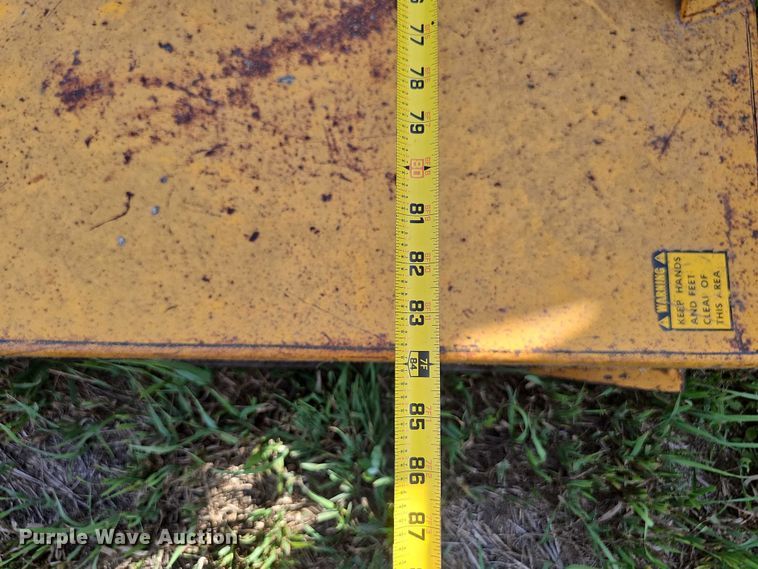 image for item EO1079 1963 International Harvester Farmall 706 tractor