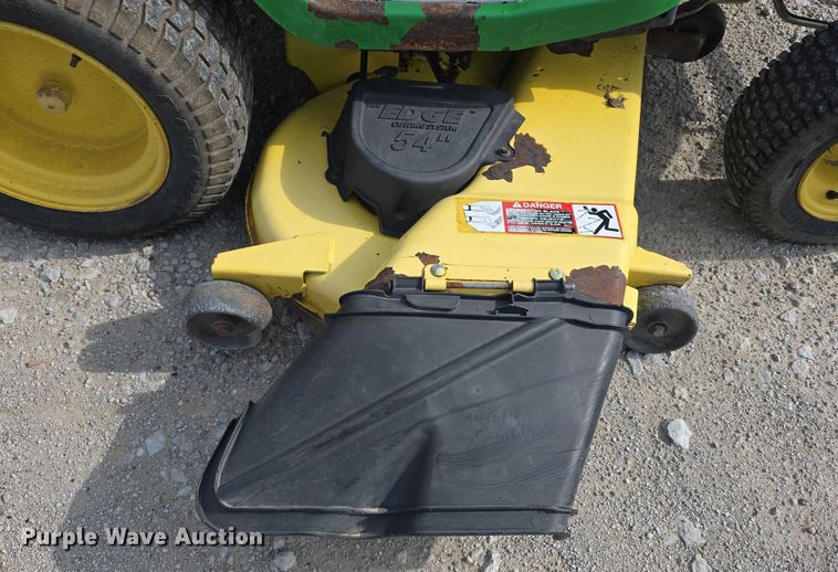 image for item EO1086 2009 John Deere LA175 lawn mower