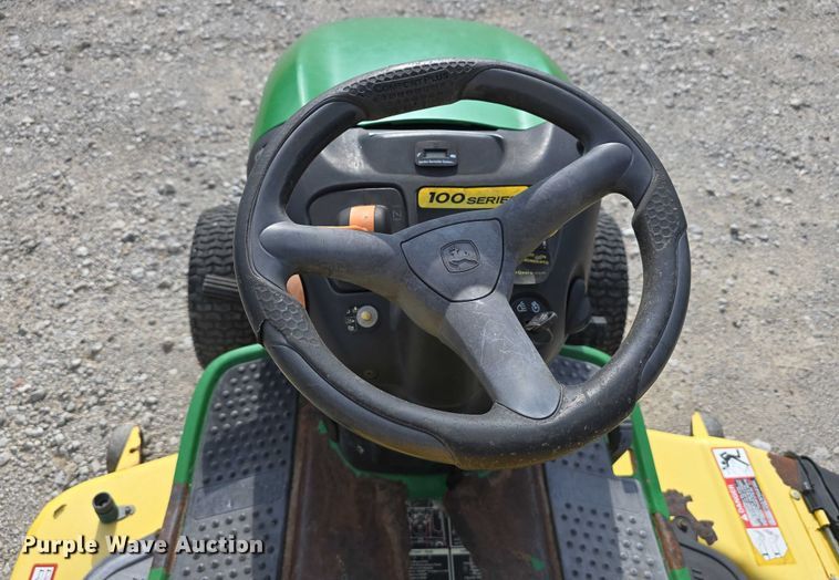 image for item EO1086 2009 John Deere LA175 lawn mower