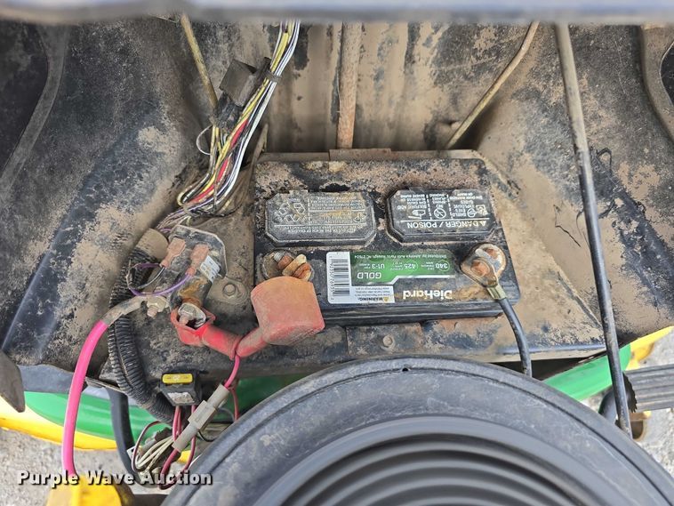 image for item EO1086 2009 John Deere LA175 lawn mower