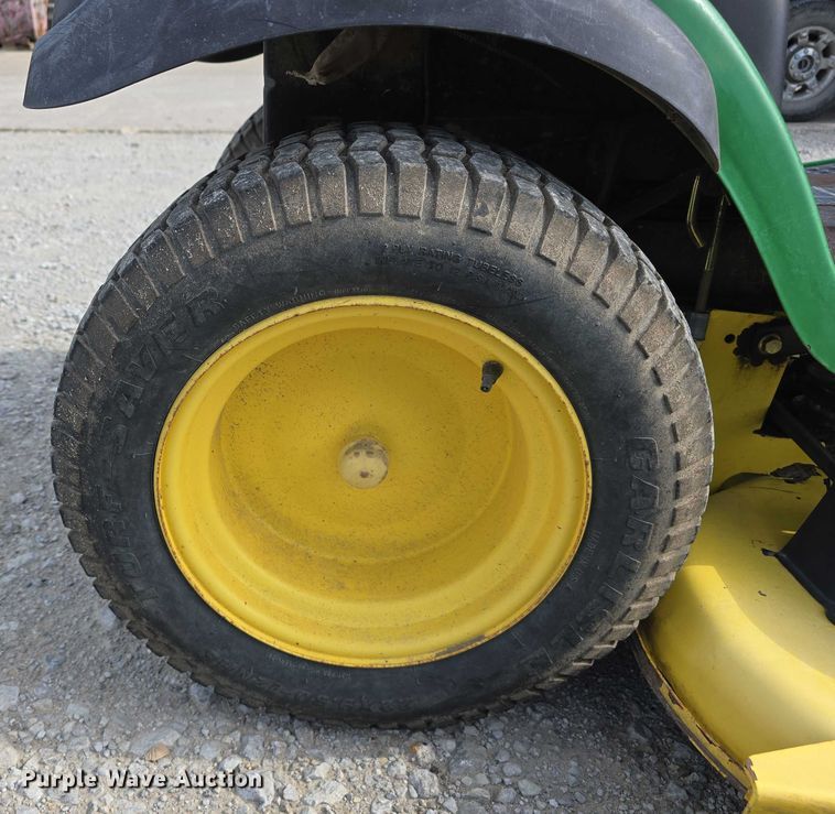 image for item EO1086 2009 John Deere LA175 lawn mower