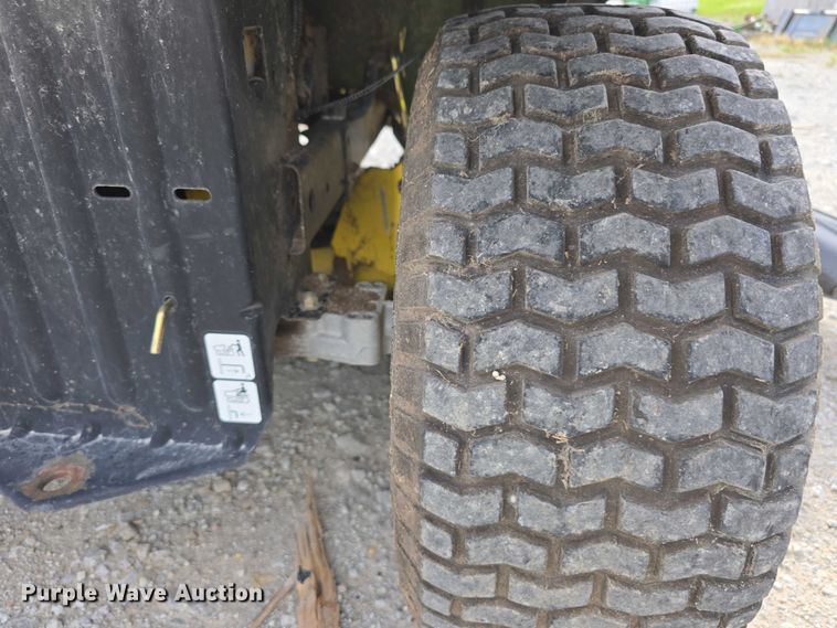 image for item EO1086 2009 John Deere LA175 lawn mower