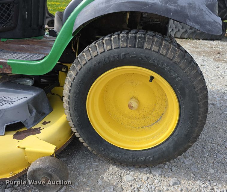image for item EO1086 2009 John Deere LA175 lawn mower