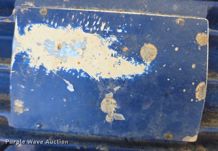 image for item EQ2597 Batch Box 900 feed mixer