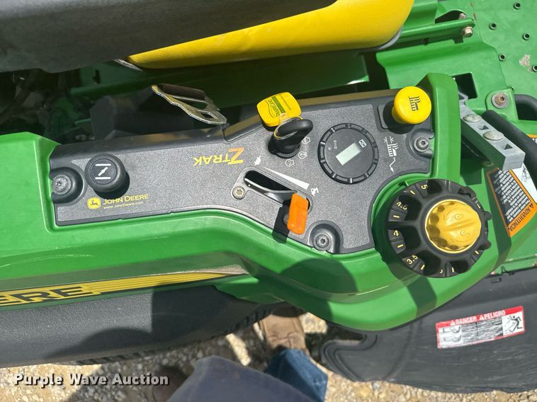 image for item ER2085 2008 John Deere Z Track Estate ZTR lawn mower