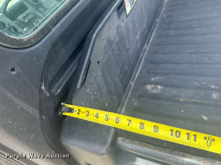 image for item ER2086 2021 John Deere Gator 835M utility vehicle