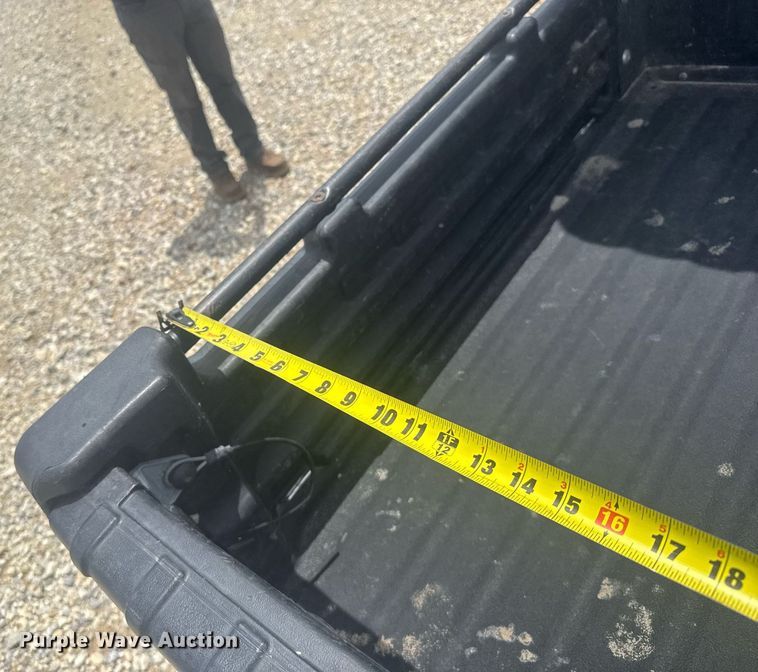 image for item ER2086 2021 John Deere Gator 835M utility vehicle