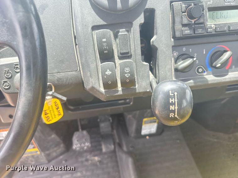 image for item ER2086 2021 John Deere Gator 835M utility vehicle