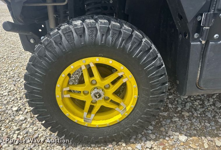 image for item ER2086 2021 John Deere Gator 835M utility vehicle