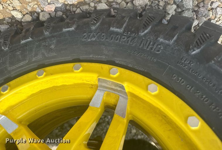 image for item ER2086 2021 John Deere Gator 835M utility vehicle