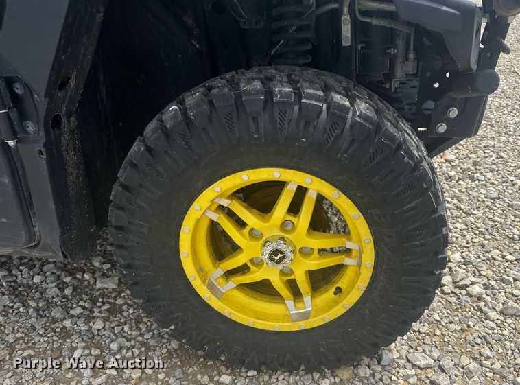 image for item ER2086 2021 John Deere Gator 835M utility vehicle