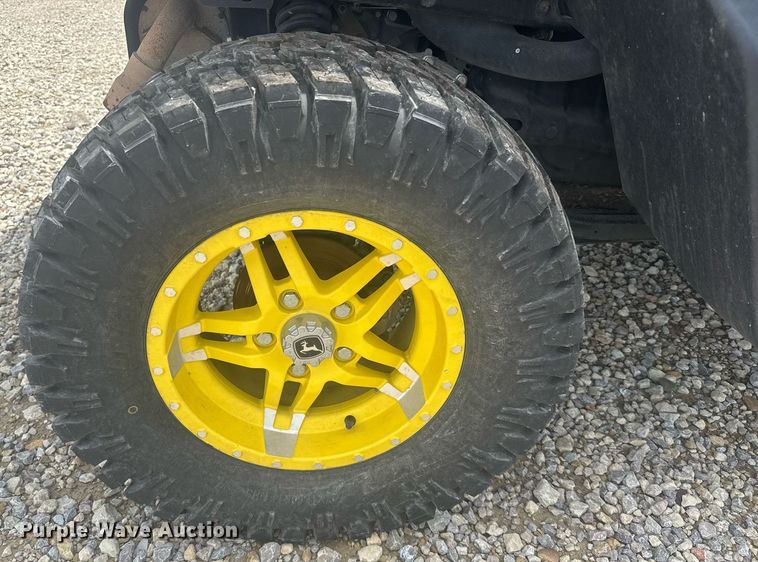 image for item ER2086 2021 John Deere Gator 835M utility vehicle