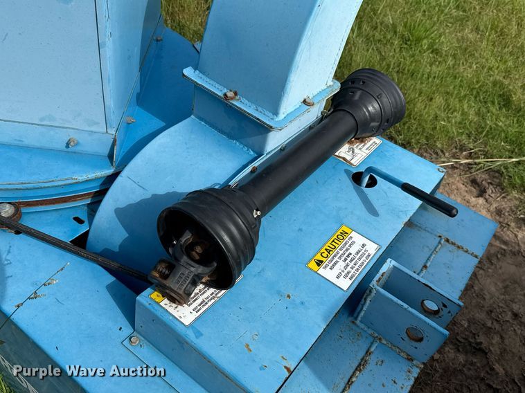 image for item HI9257 Goossen bale chopper