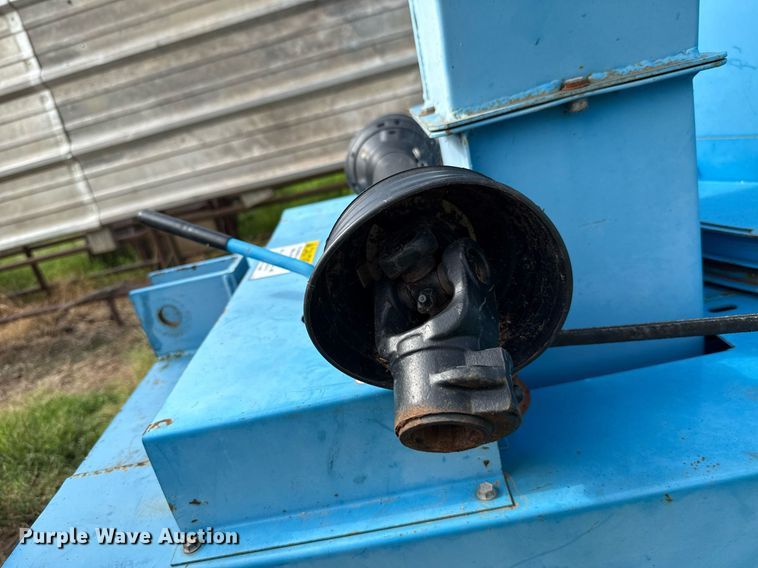 image for item HI9257 Goossen bale chopper