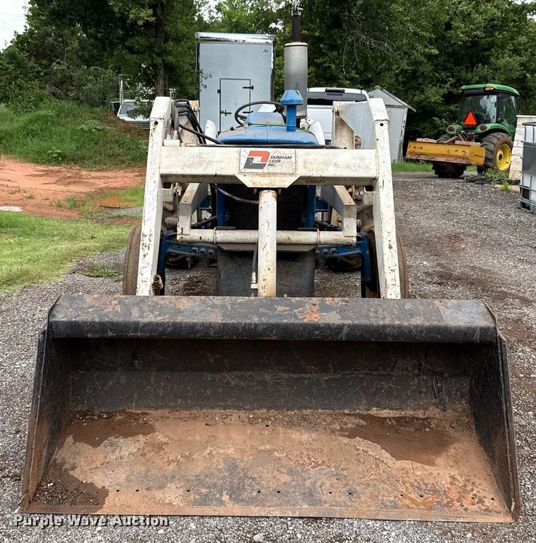 image for item HI9258 1973 Ford 3000 tractor