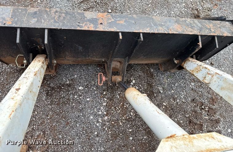 image for item HI9258 1973 Ford 3000 tractor