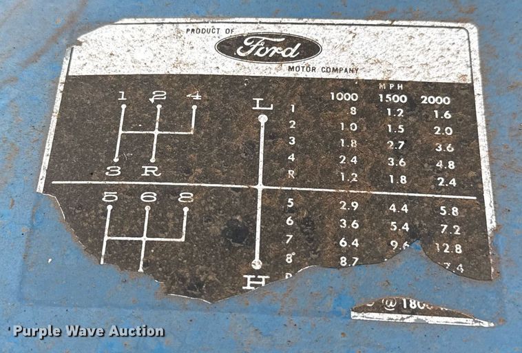 image for item HI9258 1973 Ford 3000 tractor