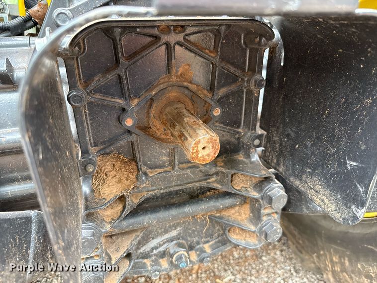 image for item HI9259 2017 John Deere 3032E MFWD tractor