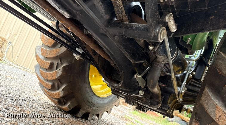 image for item HI9259 2017 John Deere 3032E MFWD tractor