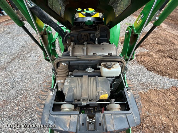 image for item HI9259 2017 John Deere 3032E MFWD tractor