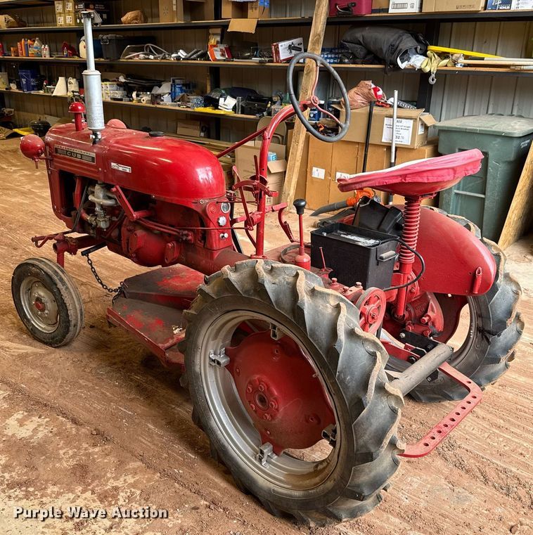image for item HI9260 1947 International FCUB tractor