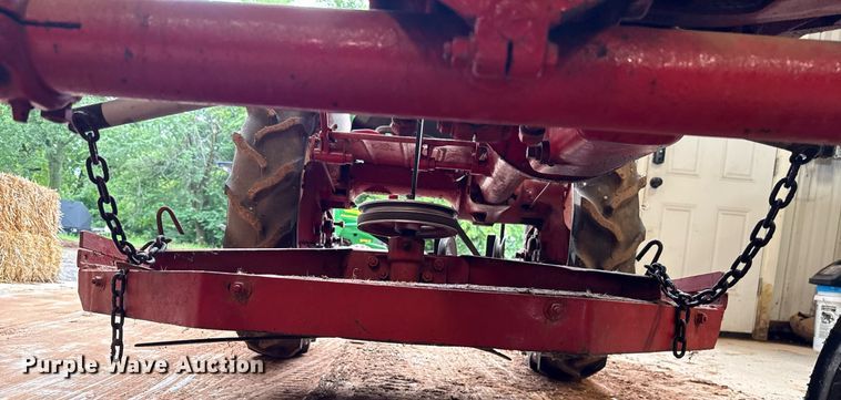 image for item HI9260 1947 International FCUB tractor