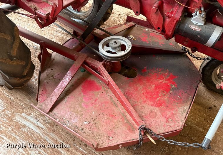 image for item HI9260 1947 International FCUB tractor